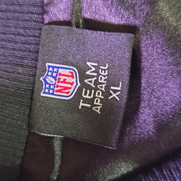 NFL Team Apparel Raiders Embellished Bomber Jacket Size XL - Picture 7 of 9